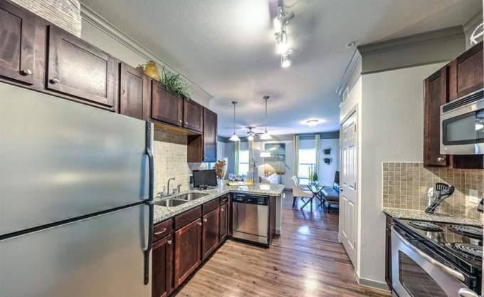 Apartment for rent at 6855 Mason Rd, Katy, TX 77450