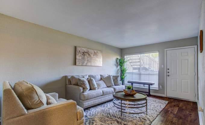 Apartment for rent at 10202 Challenger 7 Dr #2047, Houston, TX 77029
