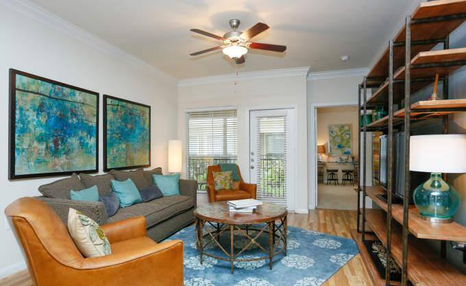 Apartment for rent at 3323 McCue Rd, Houston, TX 77056