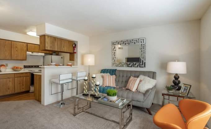 Apartment for rent at 1660 W T C Jester Blvd, Houston, TX 77008