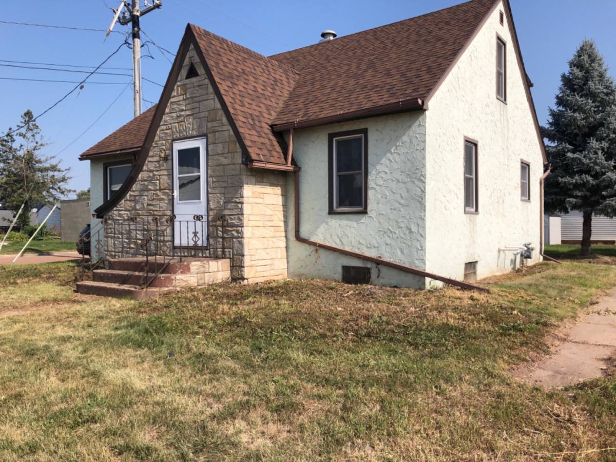 House for rent at 200 S Pacific St, Spencer, WI 54479