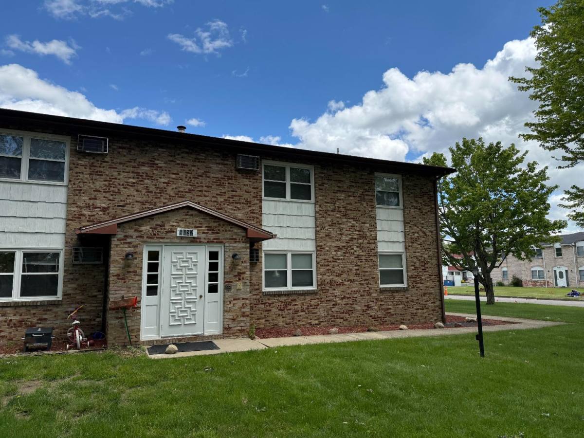 Apartment for rent at 8422 Colwyn Court #3, Youngstown, OH 44512