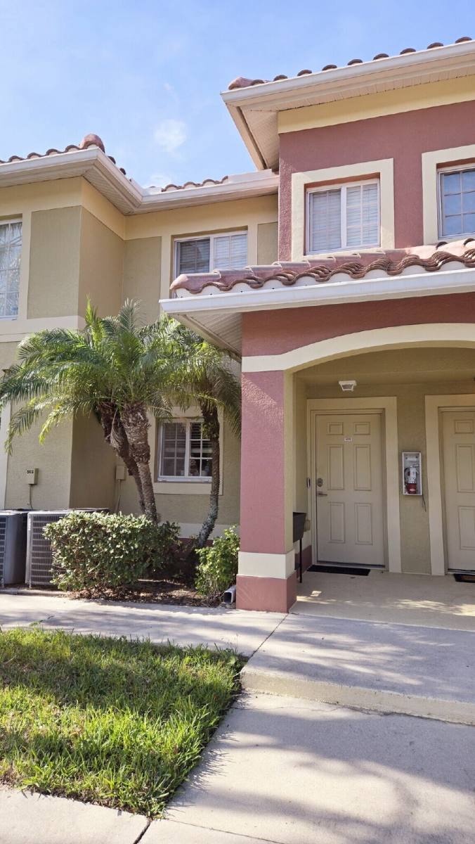 Townhouse for rent at 9440 Ivy Brook Run #503, Fort Myers, FL 33913