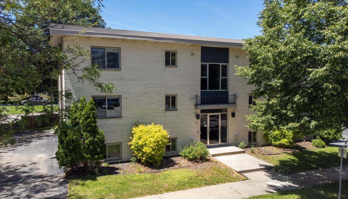 Apartment for rent at 307 3rd Ave NW, Rochester, MN 55901