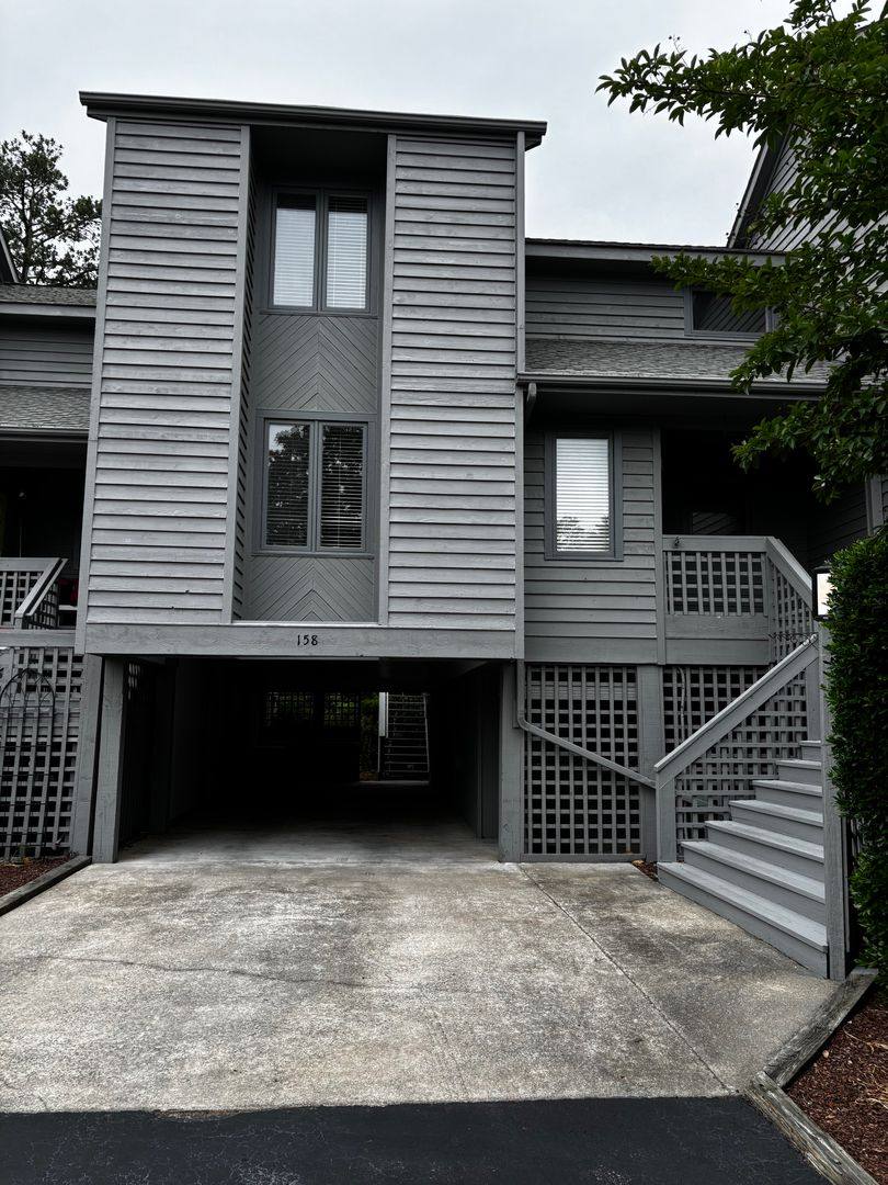 Townhouse for rent at 158 Wheelhouse Court, Washington, NC 27889