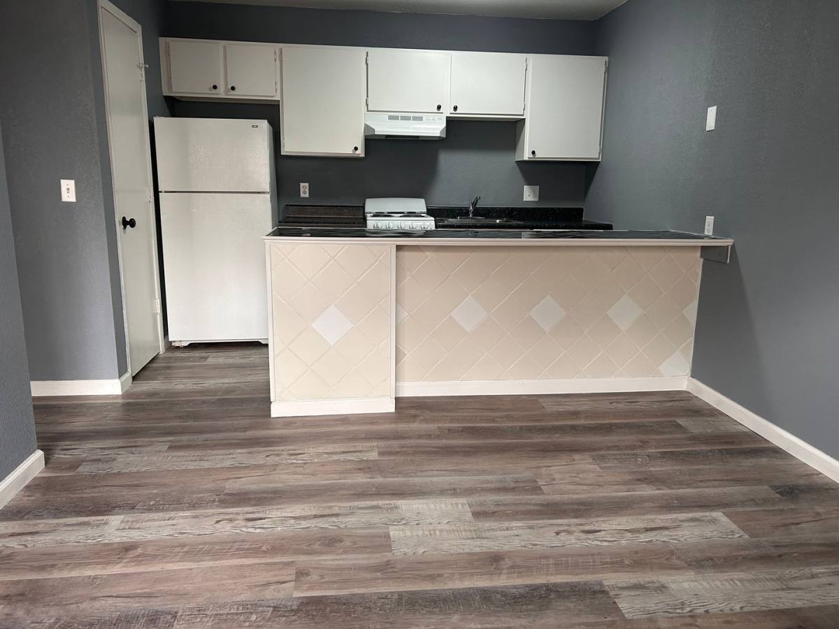 Apartment for rent at 535 N McComas, Wichita, KS 67203