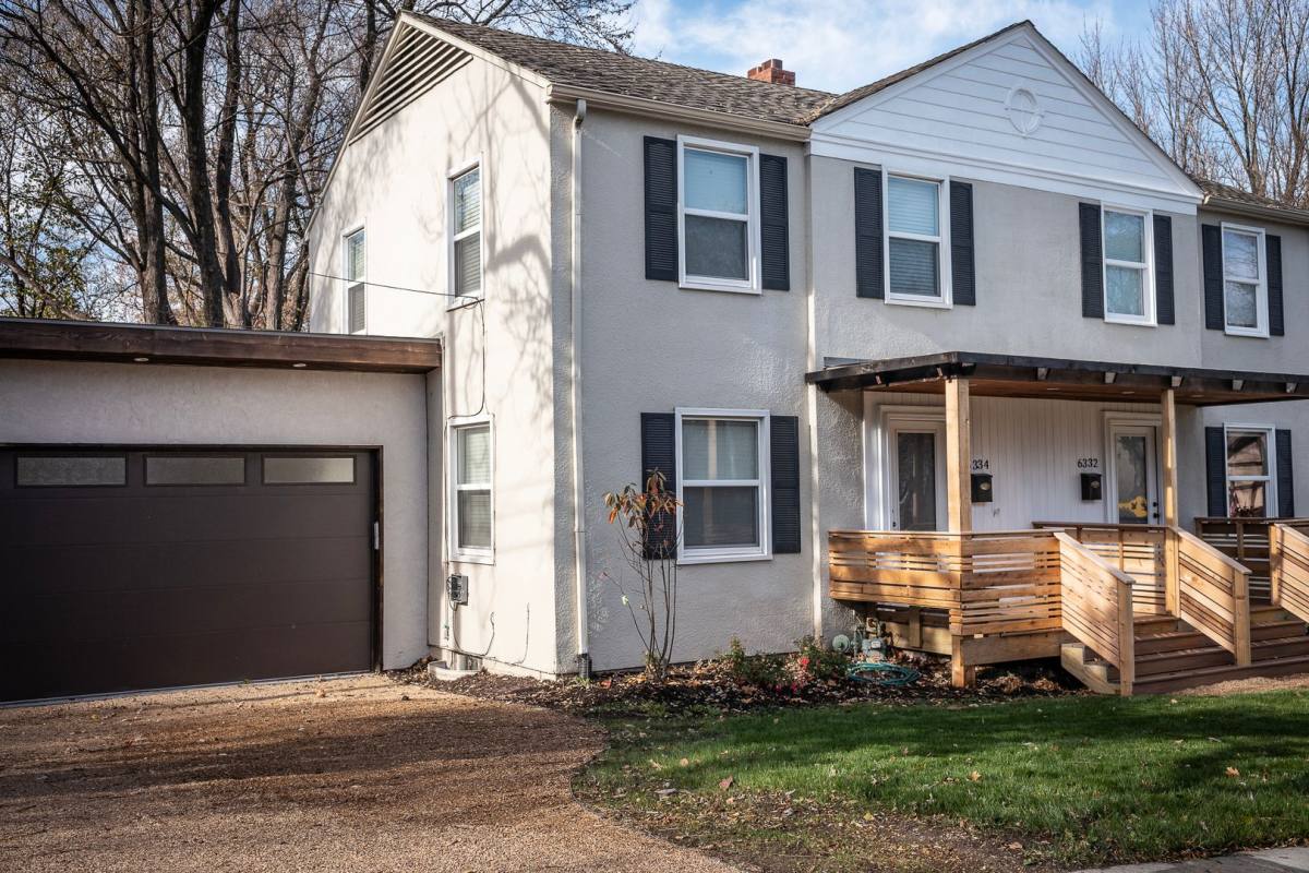 Apartment for rent at 6332 Cherry St, Kansas City, MO 64131