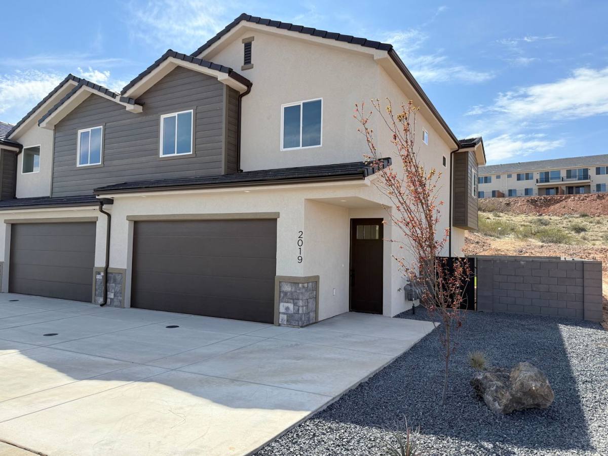 Townhouse for rent at 2019 W 250 S, Hurricane, UT 84737