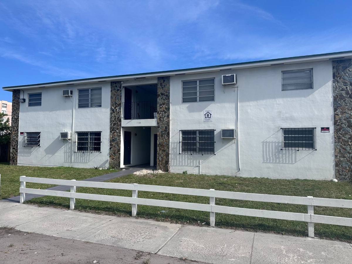 Apartment for rent at 1750 NE 149 St, Miami, FL 33181