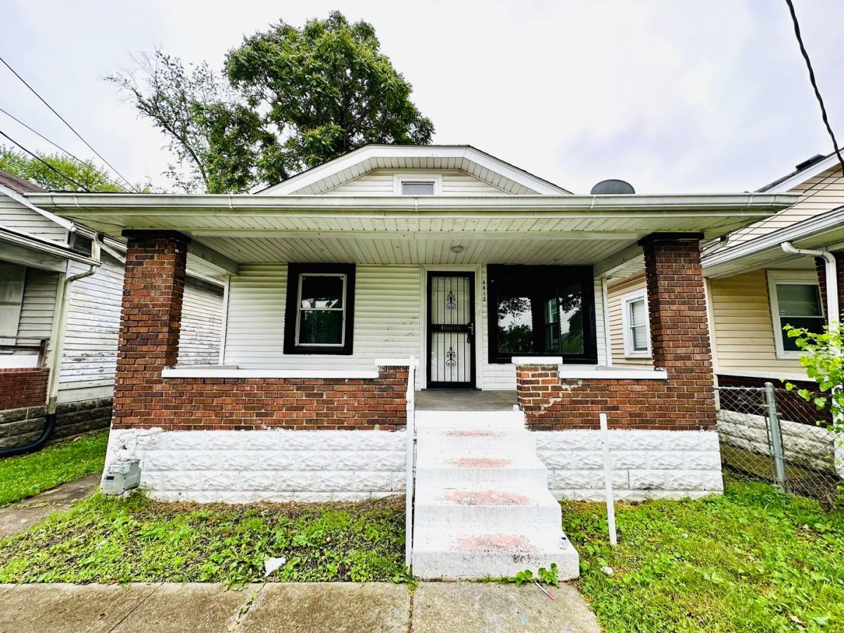 House for rent at 4012 Greenwood Ave, Louisville, KY 40211