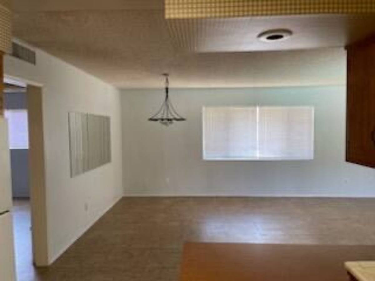 Apartment for rent at 2611 Bishop Dr, Bakersfield, CA 93306