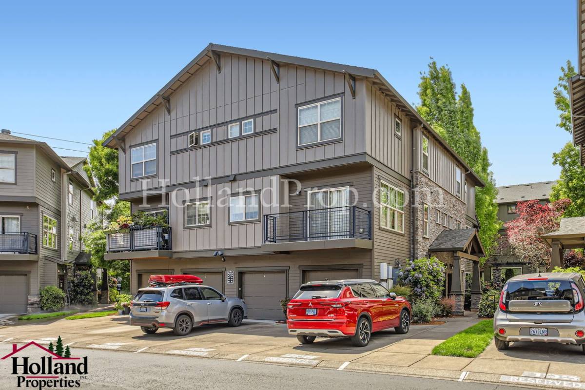 Condo for rent at 615 NE Garswood Lane, Beaverton, OR 97006