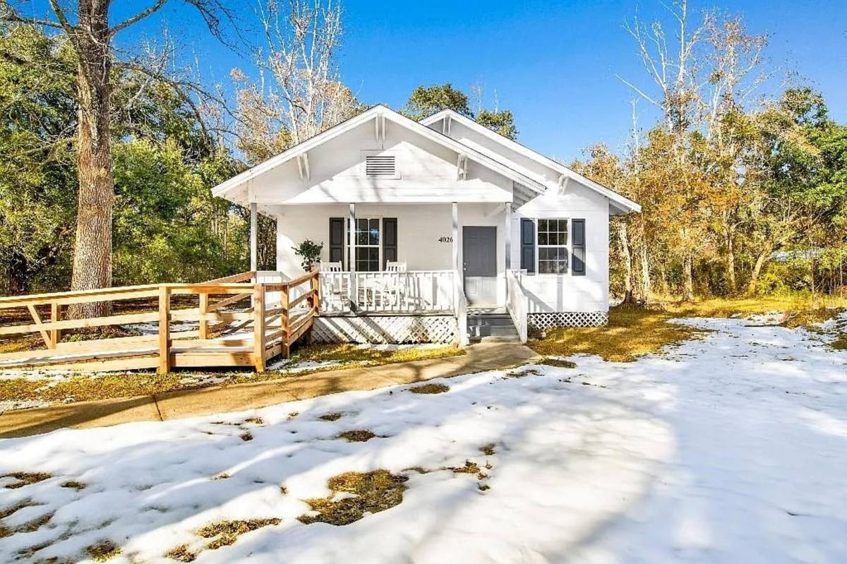 House for rent at 4026 Lloyd Station Rd, Mobile, AL 36693