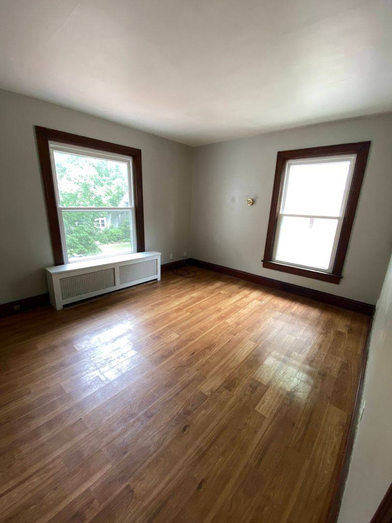 Apartment for rent at 703 E 14th St, Davenport, IA 52803
