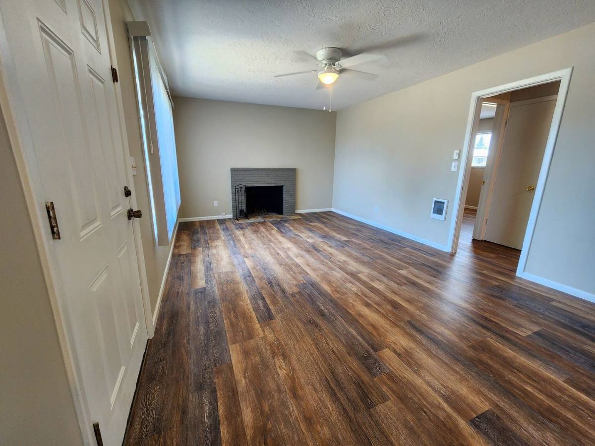 Townhouse for rent at 13214 - 13320 River Rd, Portland, OR 97222