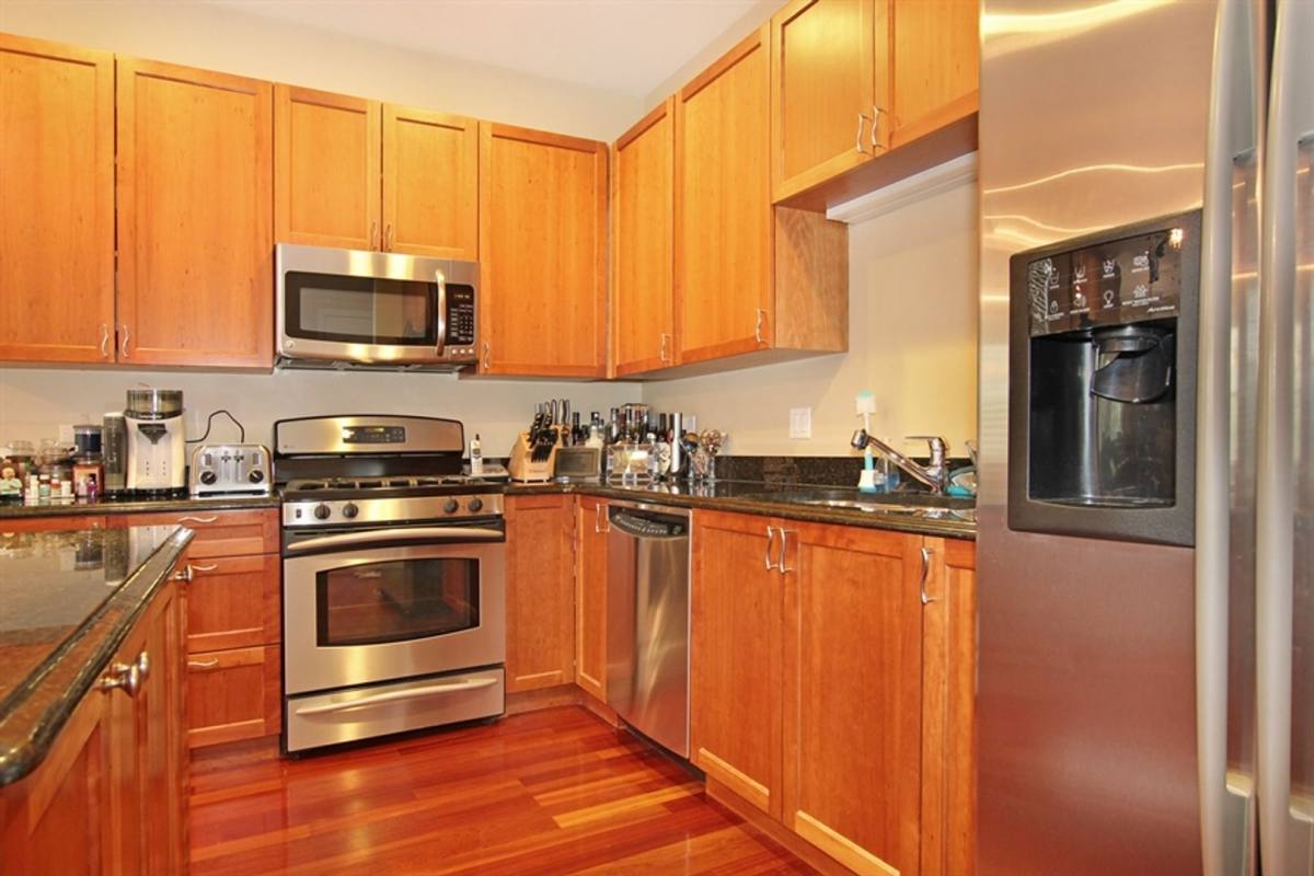 Apartment for rent at 1449 N Wicker Park Ave, Chicago, IL 60622