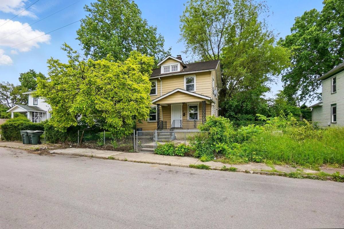 House for rent at 1026 W 2nd St, Dayton, OH 45402