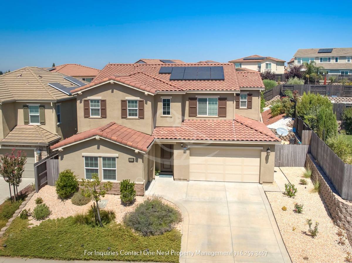 House for rent at 2593 Creek Hollow Rd, Rocklin, CA 95765