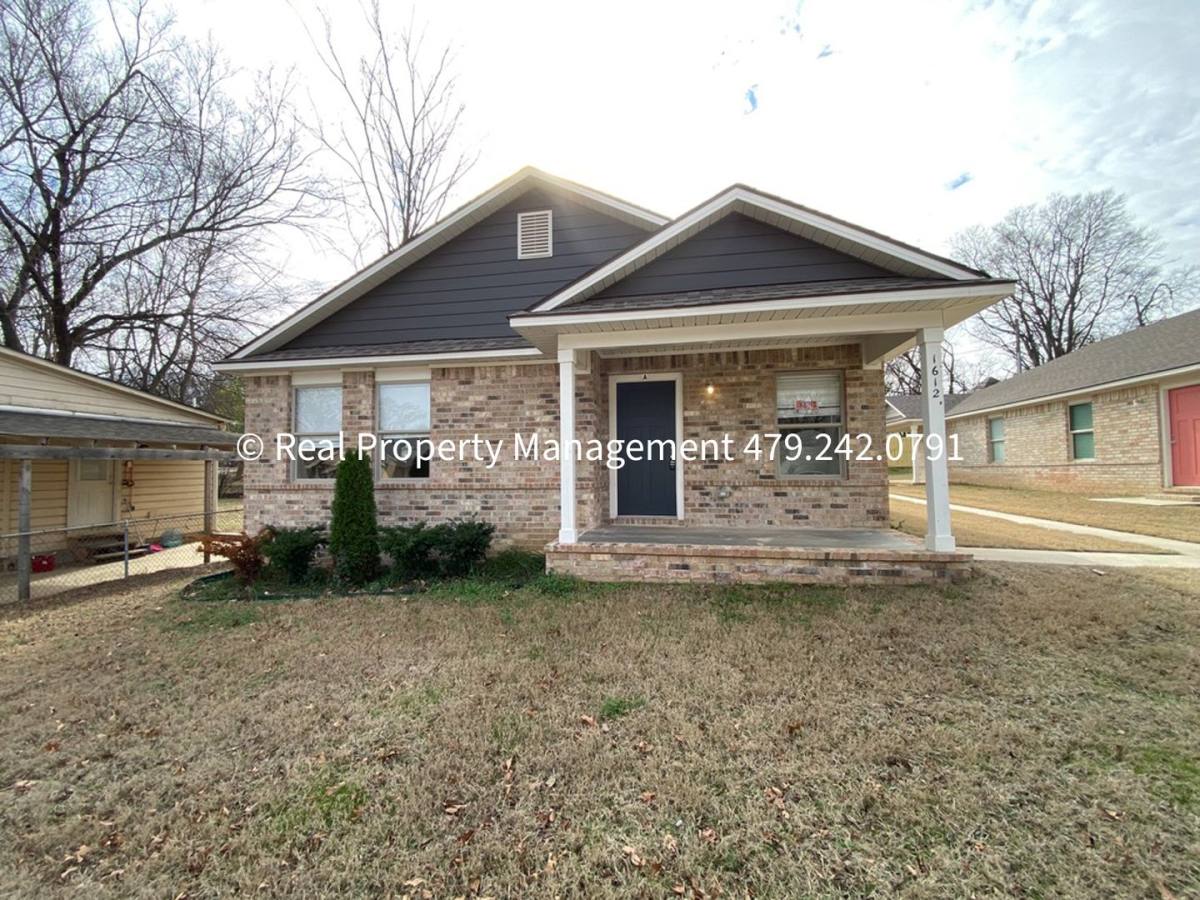 House for rent at 1612 S P St #A, Fort Smith, AR 72901
