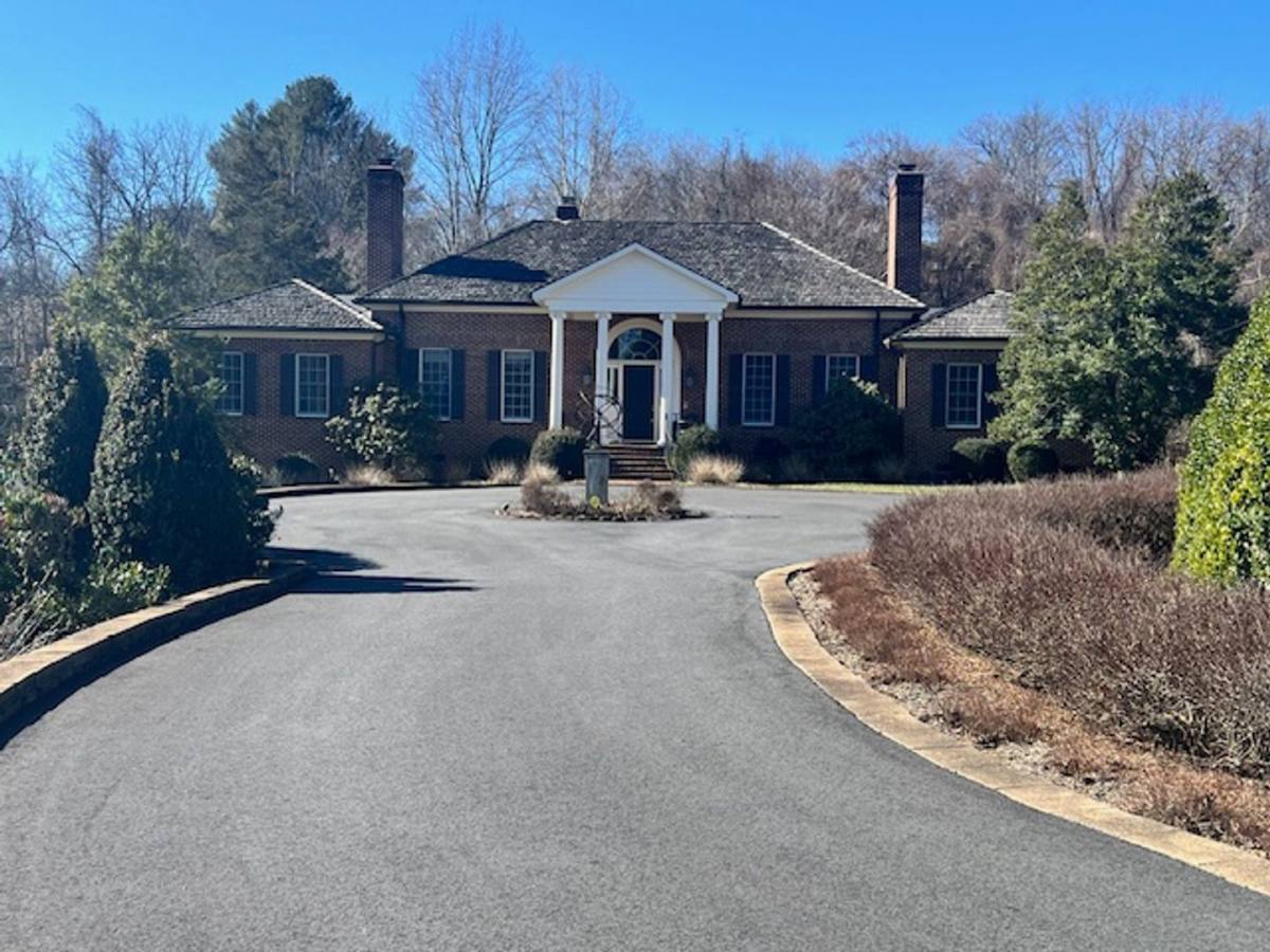 House for rent at 935 Garth Rd, Charlottesville, VA 22901