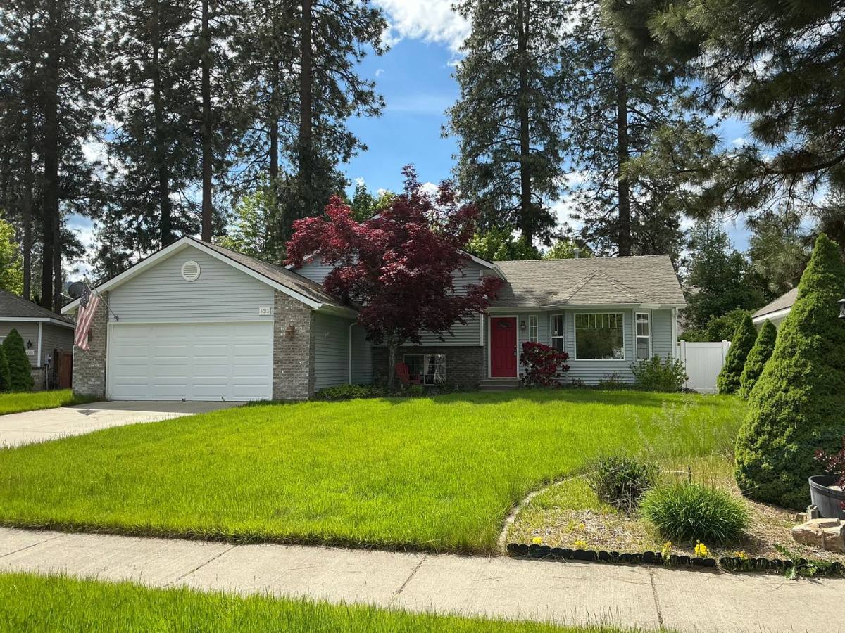 House for rent at 5013 E Mossberg Circle, Post Falls, ID 83854