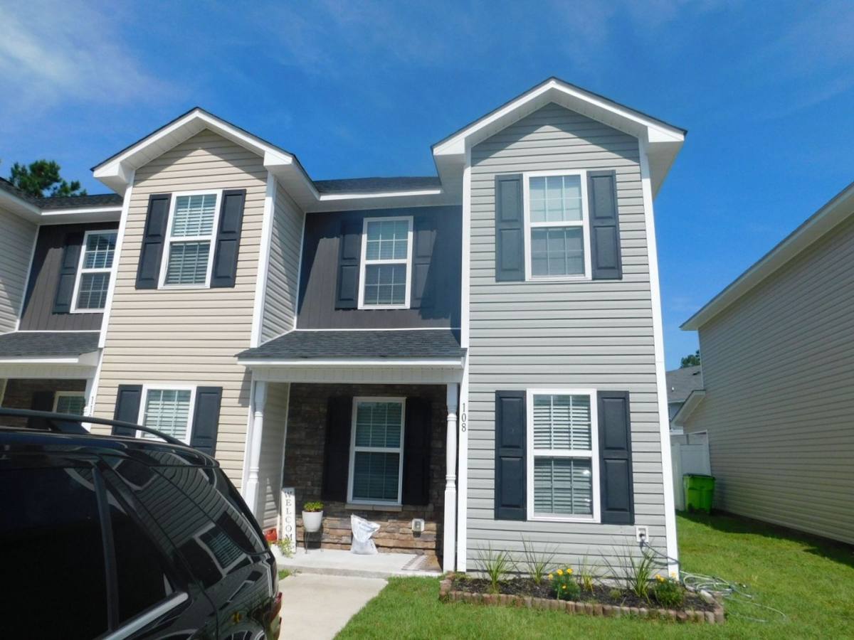 Townhouse for rent at 108 Meadow Way, Havelock, NC 28532
