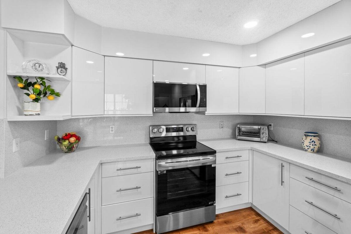 Townhouse for rent at 4830 Brighton Lakes Blvd, Boynton Beach, FL 33436
