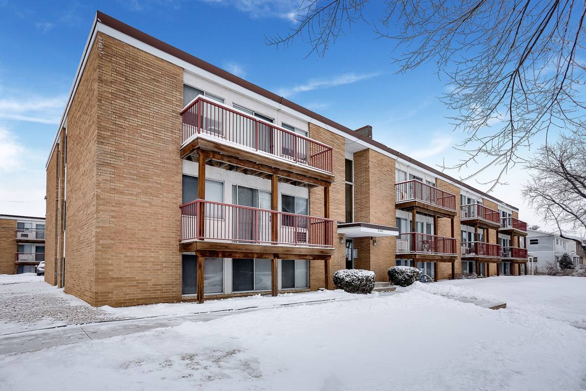 Apartment for rent at 2441 Youngman Ave, Saint Paul, MN 55116