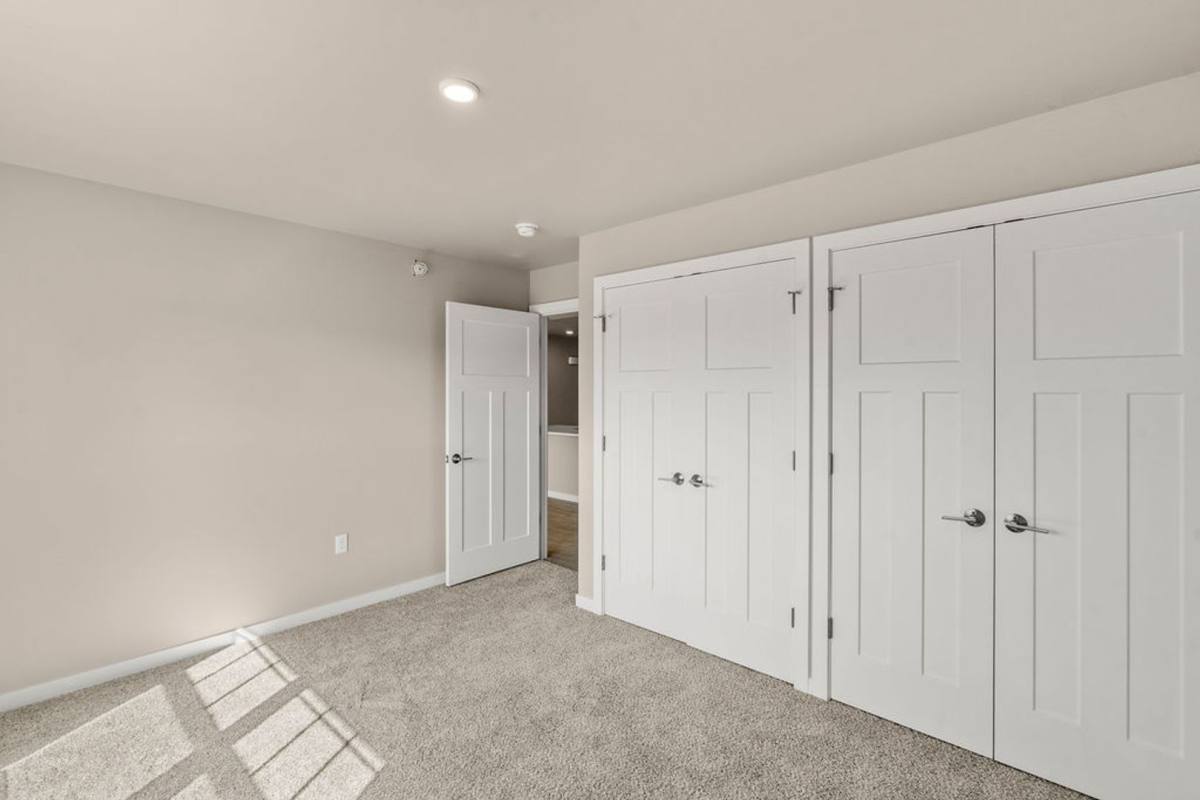 Apartment for rent at 175-200 Pondview Dr, Johnson Creek, WI 53038