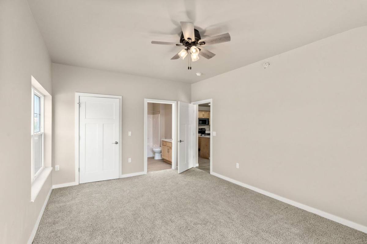Apartment for rent at 175-200 Pondview Dr, Johnson Creek, WI 53038