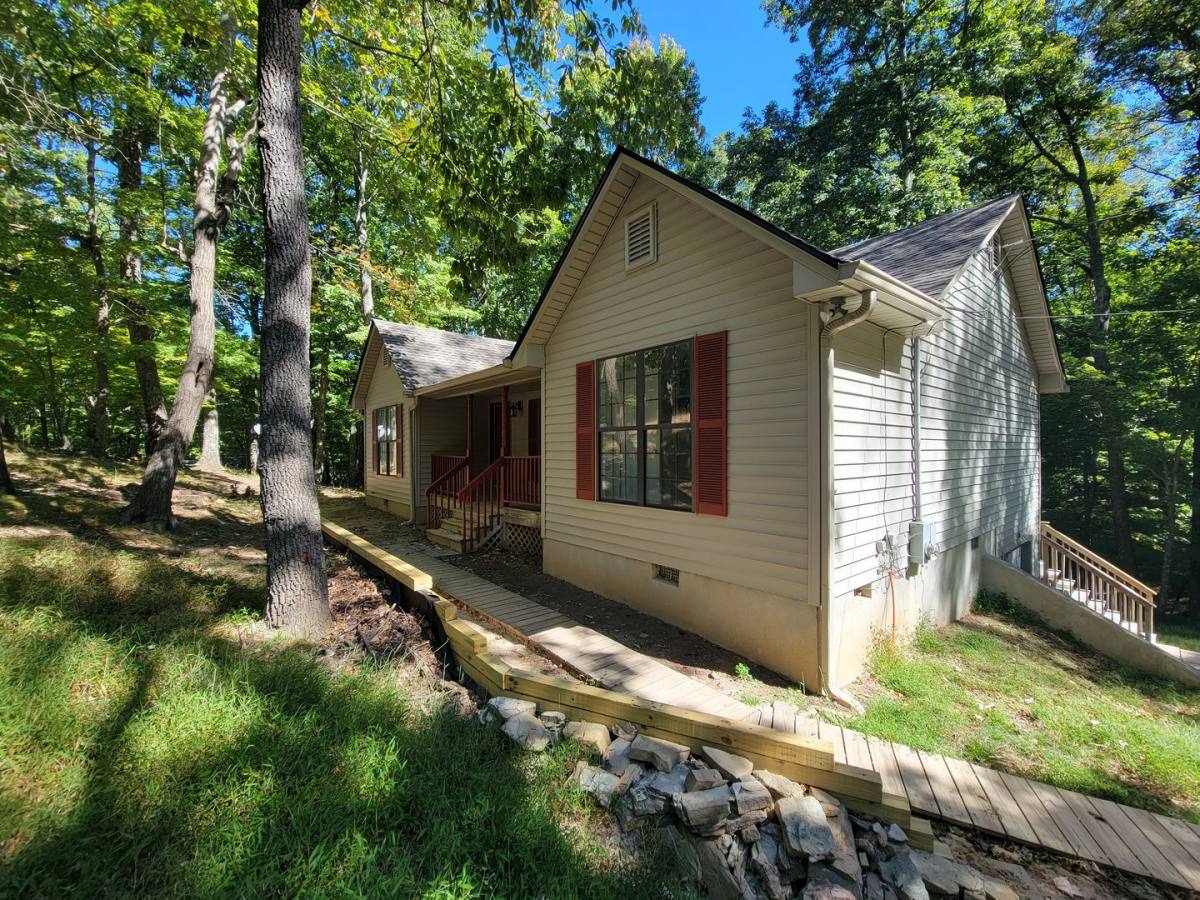 House for rent at 14 Frost Pine Circle, Jasper, GA 30143