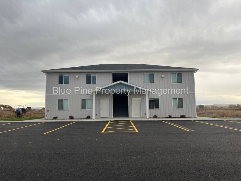 Townhouse for rent at 6322 N Freedom Rd #2, Idaho Falls, ID 83401