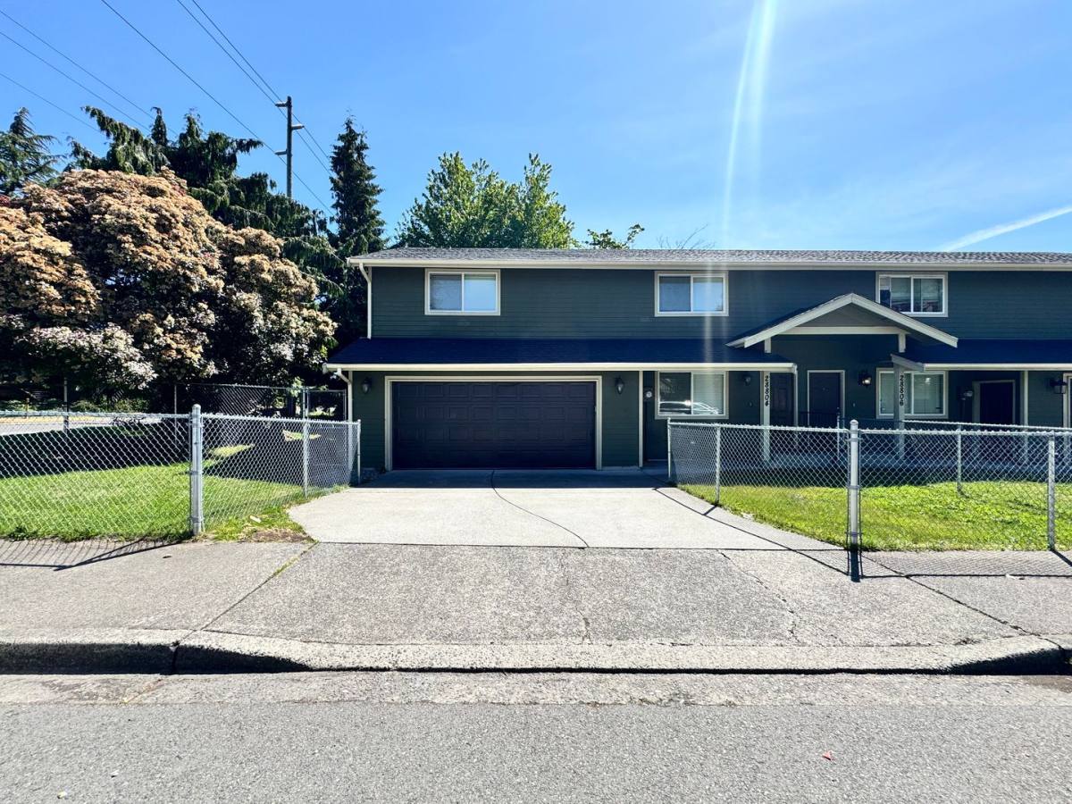 Apartment for rent at 28804-28806 28th Place S, Federal Way, WA 98003