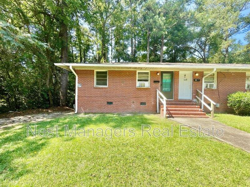 Apartment for rent at 1707 Powatan St #1, Fayetteville, NC 28301