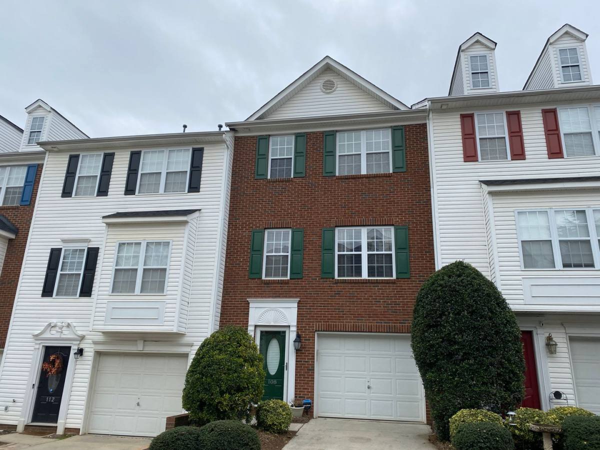 Townhouse for rent at 108 Rock Ridge Lane, Mount Holly, NC 28120