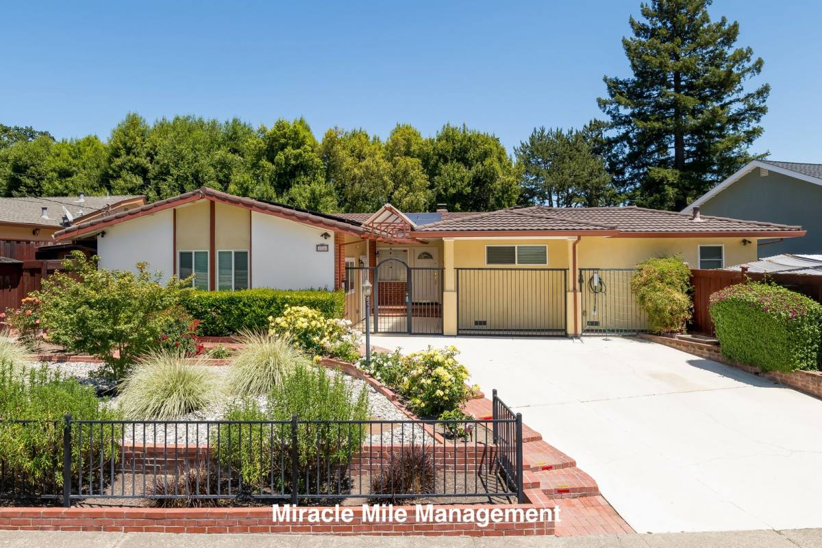 House for rent at 2558 Las Galiinas Ave, San Rafael, CA 94903