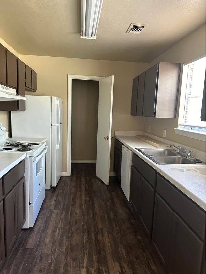 Apartment for rent at 3507 N John Redditt Dr, Lufkin, TX 75904