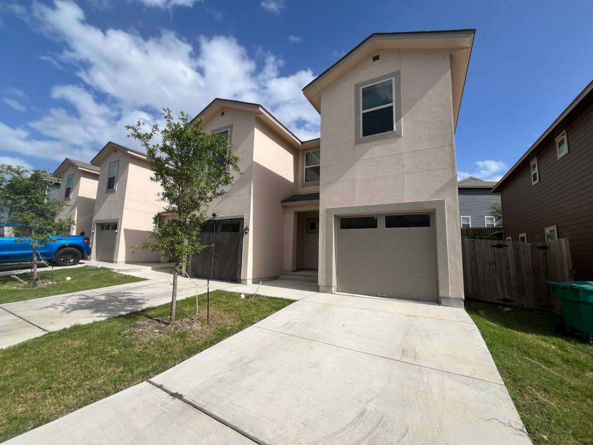 Townhouse for rent at 6406 Luglio Lane, San Antonio, TX 78233