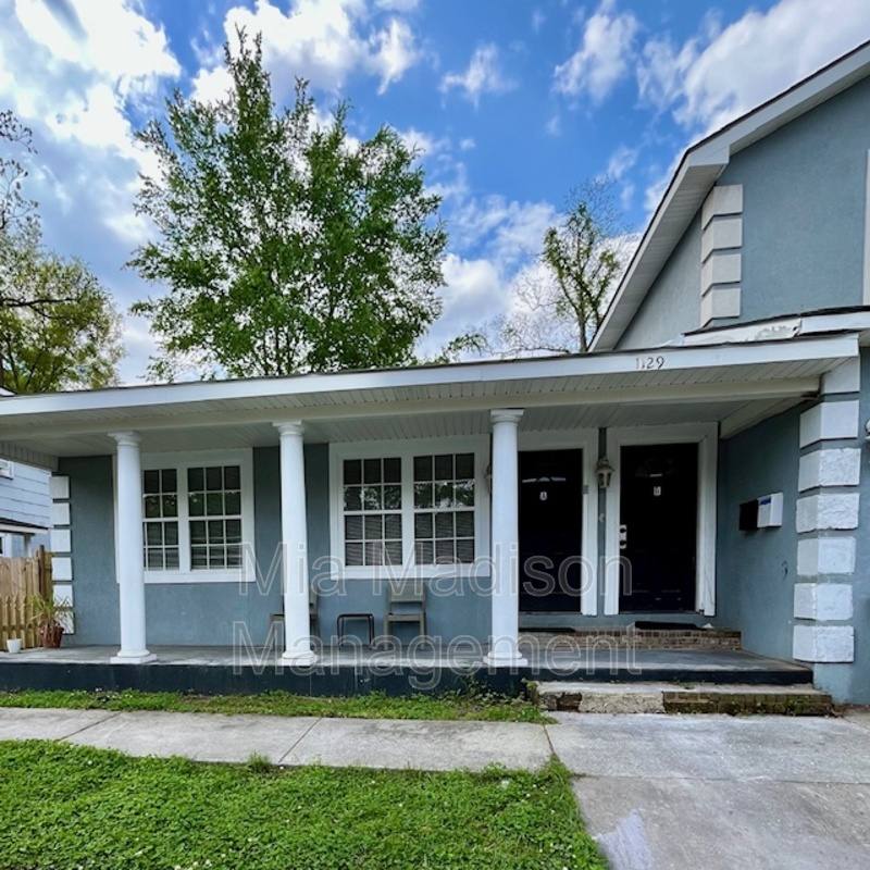 Apartment for rent at 1129 E Bolton St #B, Savannah, GA 31404