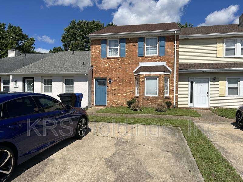 House for rent at 1652 Fairfax Dr, Virginia Beach, VA 23453