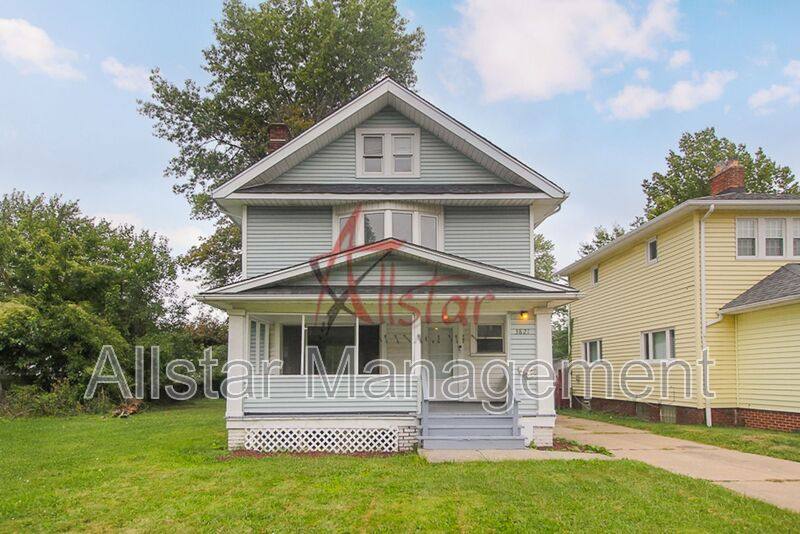 House for rent at 3821 Delmore Rd, Cleveland, OH 44121
