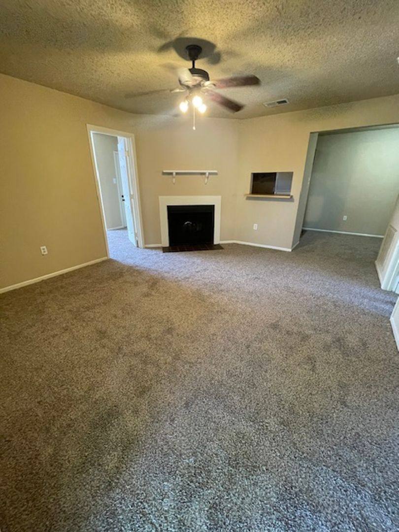 Apartment for rent at 843 Hammond Manor, Baton Rouge, LA 70816