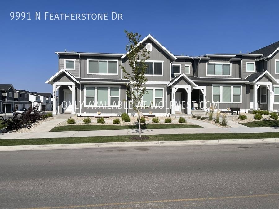 Townhouse for rent at 9991 N Featherstone Dr, American Fork, UT 84003