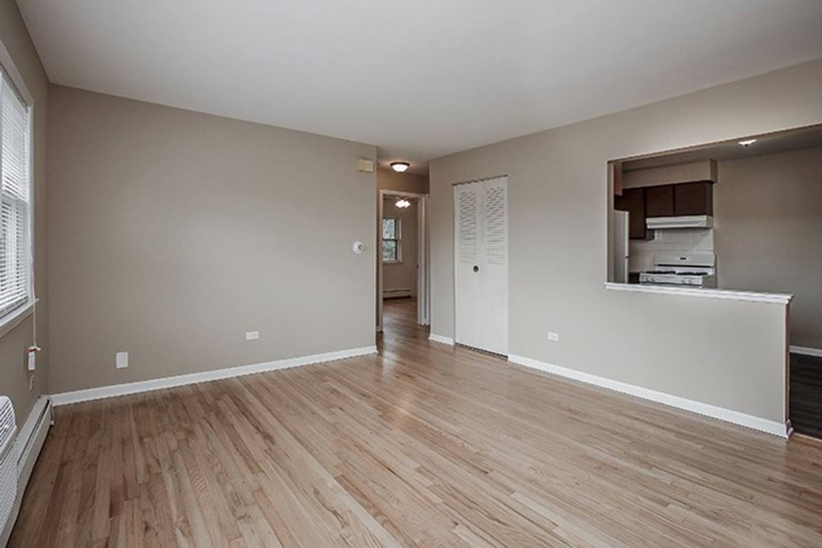 Apartment for rent at 111 117 Dolores Dr, Bensenville, IL 60106
