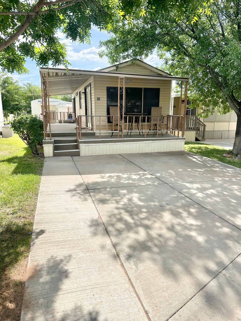 House for rent at 1150 W Red Hills Parkway, Washington, UT 84780
