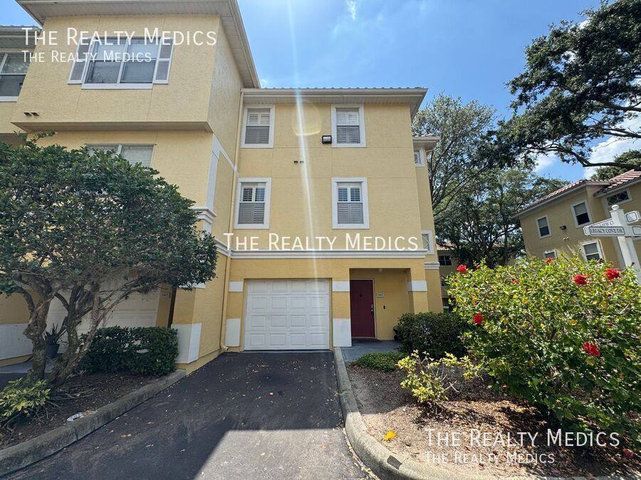 Townhouse for rent at 1967 Legacy Cove Dr, Maitland, FL 32751