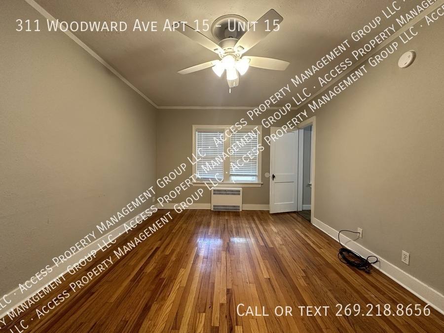 Apartment for rent at 311 Woodward Ave #15, Kalamazoo, MI 49007