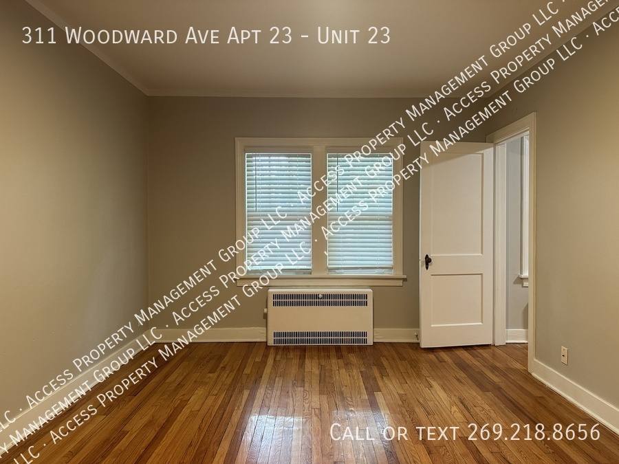 Apartment for rent at 311 Woodward Ave #23, Kalamazoo, MI 49007