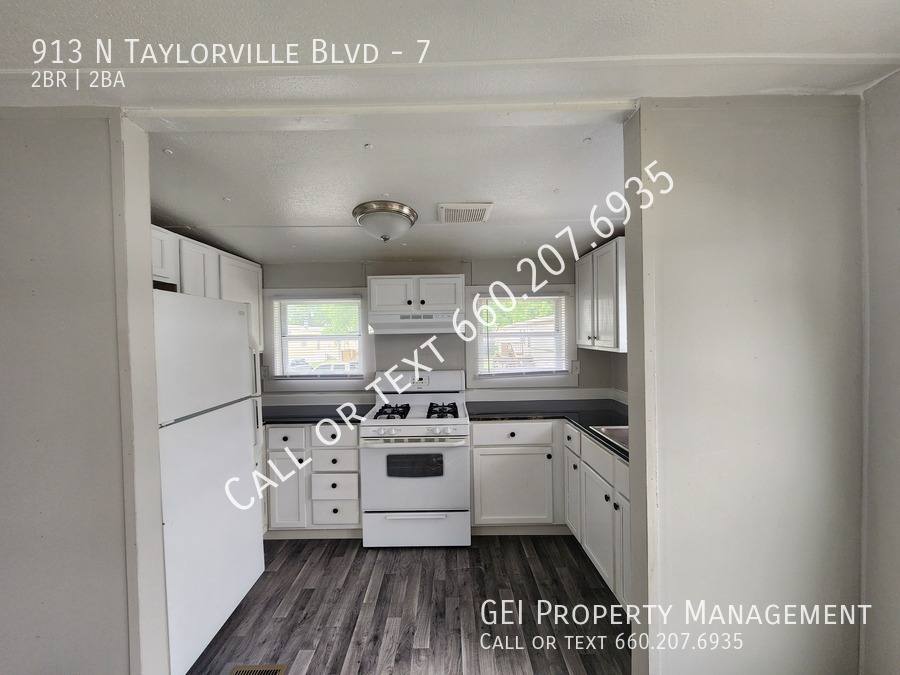 House for rent at 913 N Taylorville Blvd #7, Taylorville, IL 62568