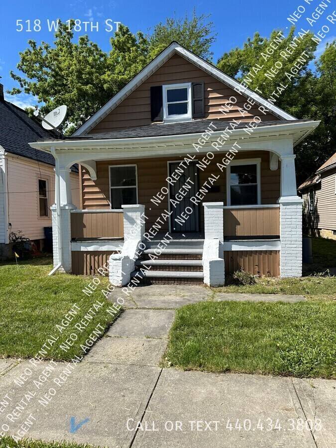 House for rent at 816 W 18th St, Lorain, OH 44052